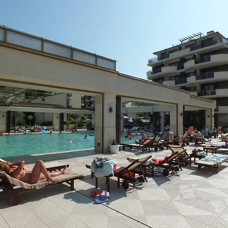 Al Rial Apartament Shkorpilovtsi