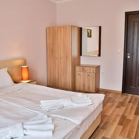 Al Rial Apartament *