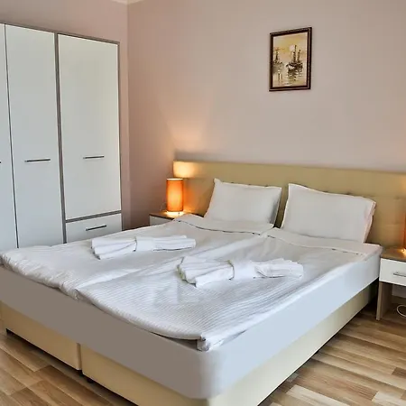 Al Rial Апартамент