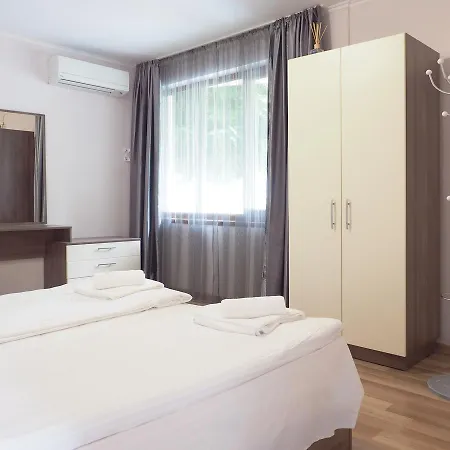 Al Rial Шкорпиловци