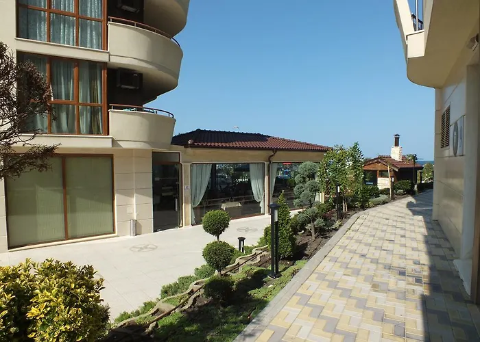 Al Rial 슈코르필로브치