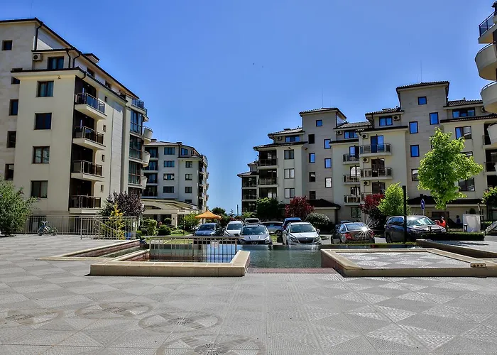 Al Rial Apartment Shkorpilovtsi